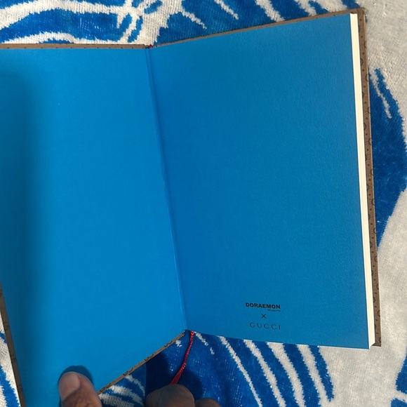 Gucci book with book mark and lined pages with Gucci at the bottom of each page - Picture 2 of 5